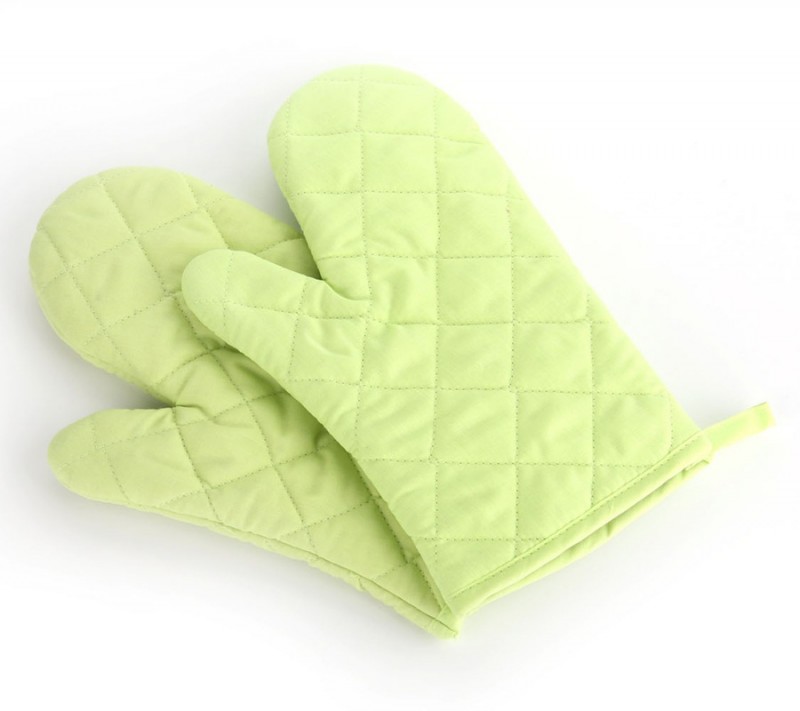 Quilted Grass Green Oven Gloves