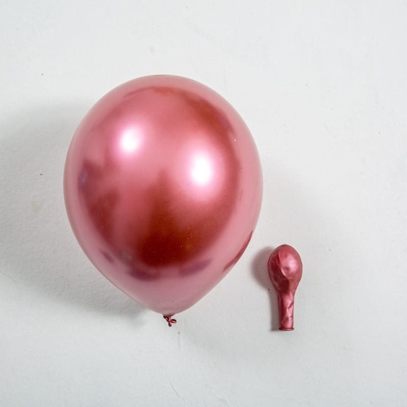 1.8 Grams 10 Inches 50 Red Metallic Balloons