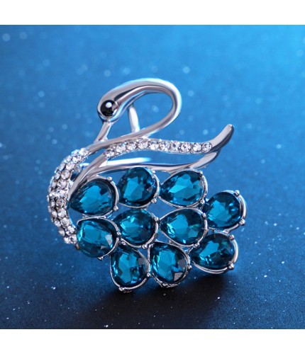 1932 Swan Swarovski Brooch 