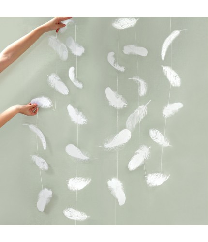 White 2 Pieces In A Pack Feather Decor Pendant