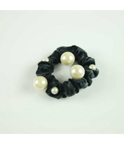 Grey Pearl Scrunchy