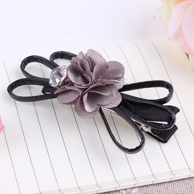 Light Grey Crystal Floral Hair clip