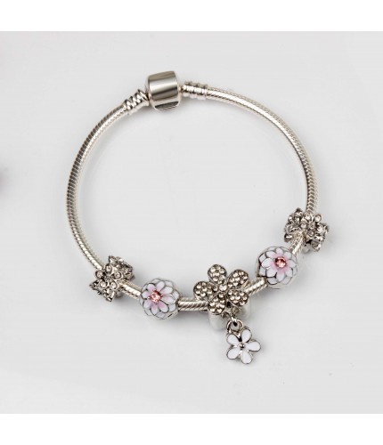 Dainty Flower Bracelet