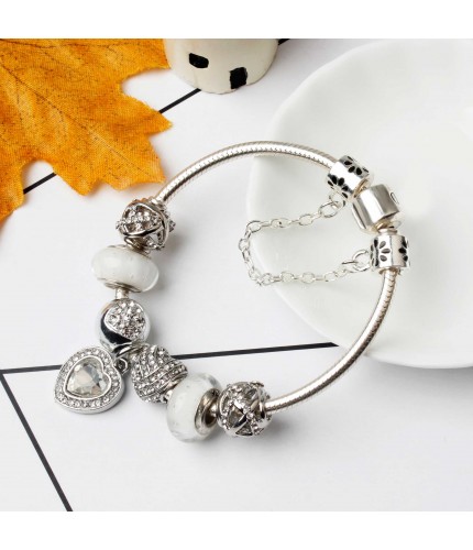 Dainty Hearts Bracelet