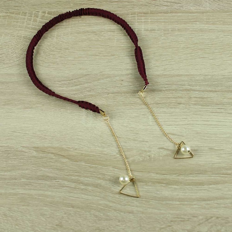 Maroon triangle drop headband