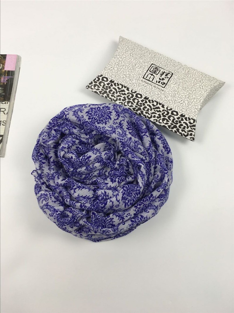 Royal Blue Vintage Paisley Print Hijab