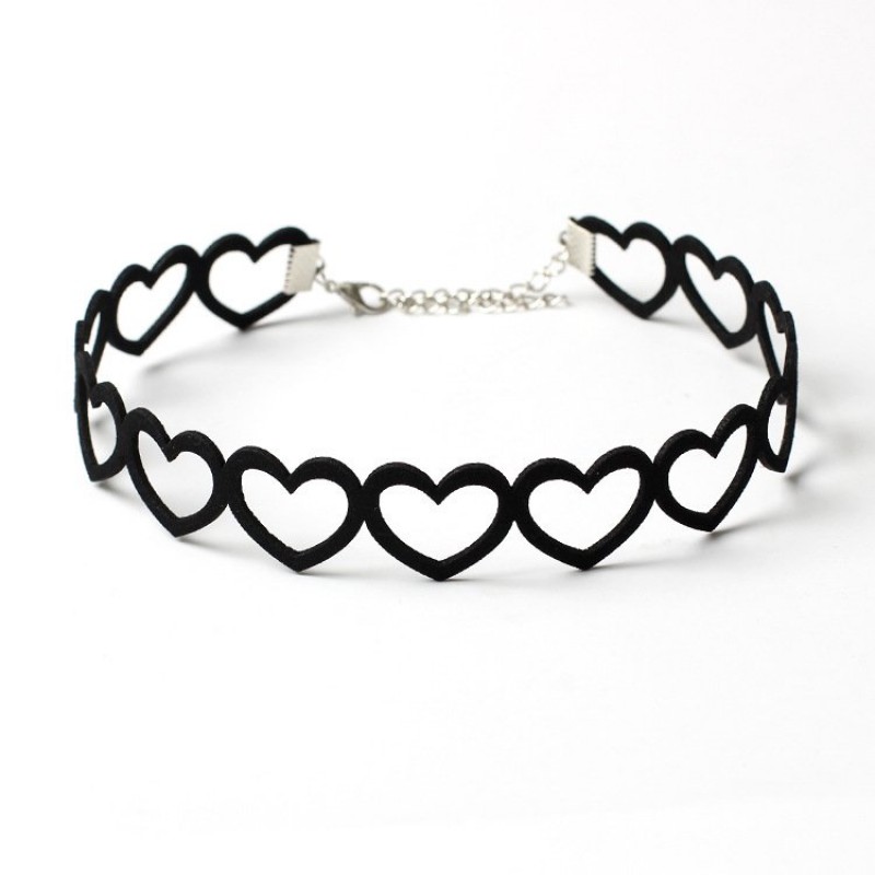 Outlined Hearts Choker