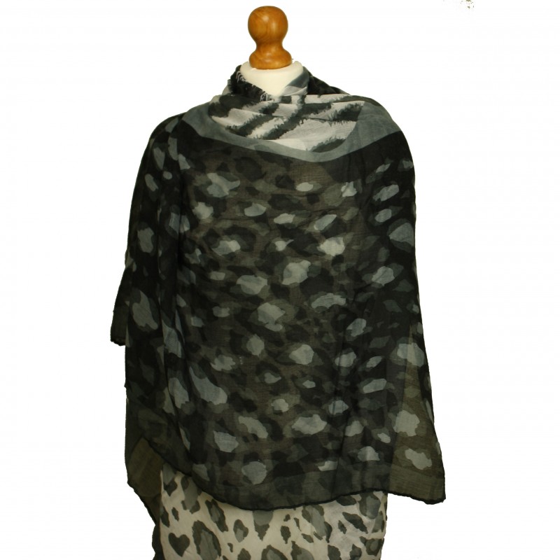 Clawed Black