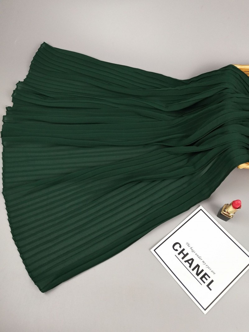 Dark Green Pleated Cotton Crinkle Hijab
