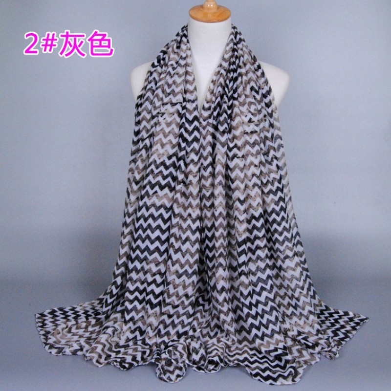 gray Snazy Print Hijab