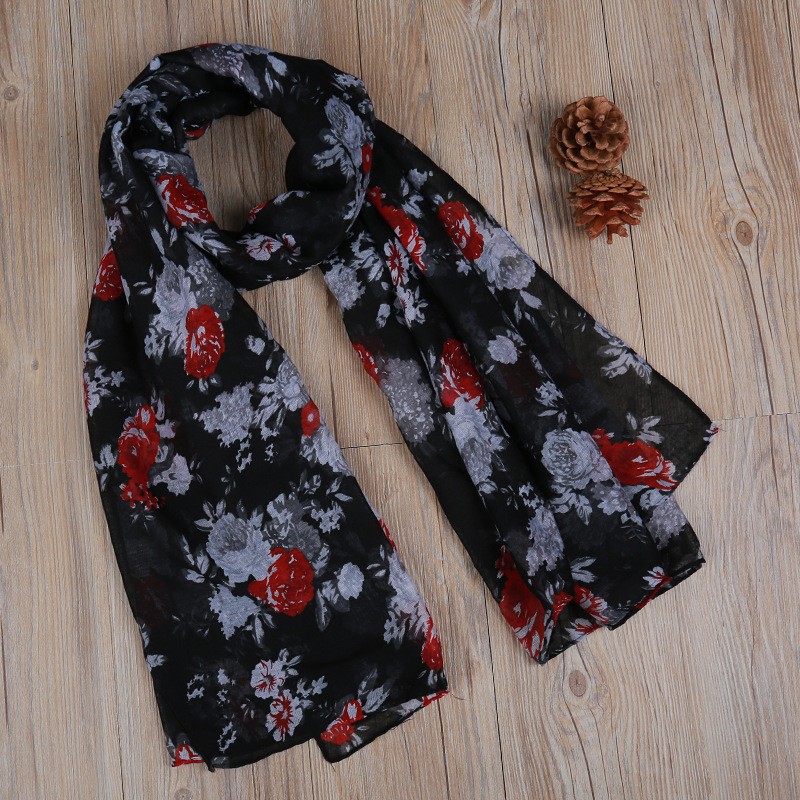 Black Rosie Garden Print Hijab