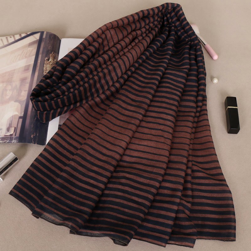 Navy Premium Cotton Striped Gradient Hijab