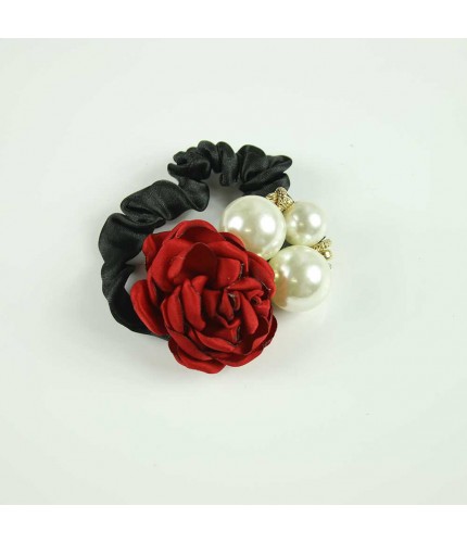 Red rose three pearl hairband
