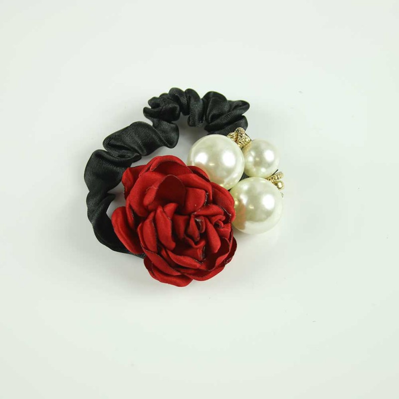 Red rose three pearl hairband