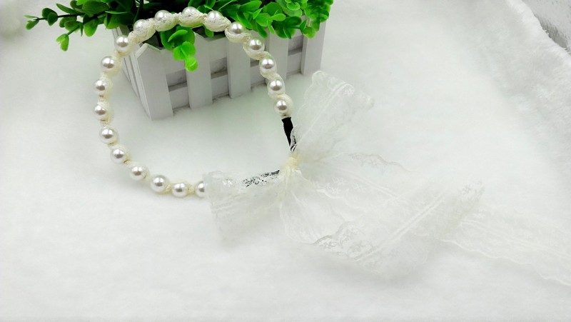 White Pearl Lace Hairband